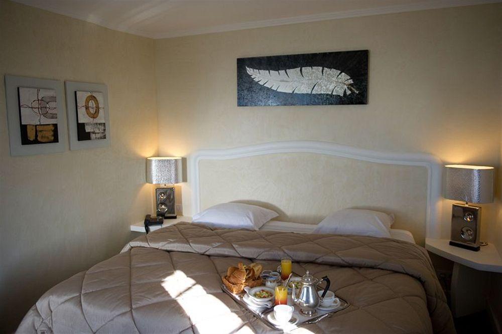 La Bastide De Tourtour Hotel & Spa ภายนอก รูปภาพ