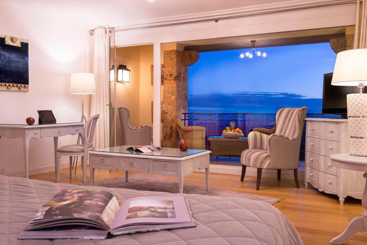 La Bastide De Tourtour Hotel & Spa ภายนอก รูปภาพ