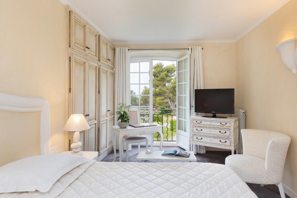 La Bastide De Tourtour Hotel & Spa ภายนอก รูปภาพ